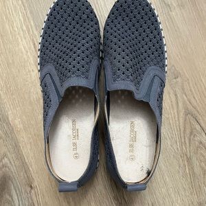 Isle Jacobsen slip on flats